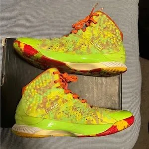 Under Armour | Shoes | Under Armour Curry Candy Reign Size  display picture 1